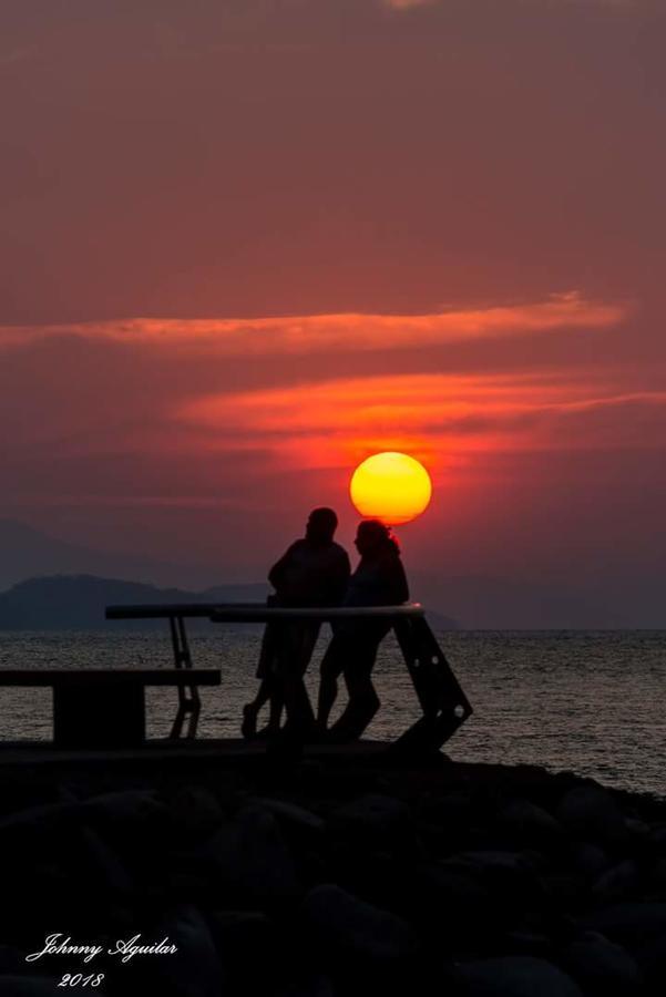 Atardecer Porteno 푼타레나스 외부 사진